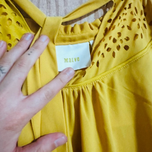 MAEVE by Anthropologie woman’s mustard sleeveless ruffle collar blouse - Picture 5 of 8